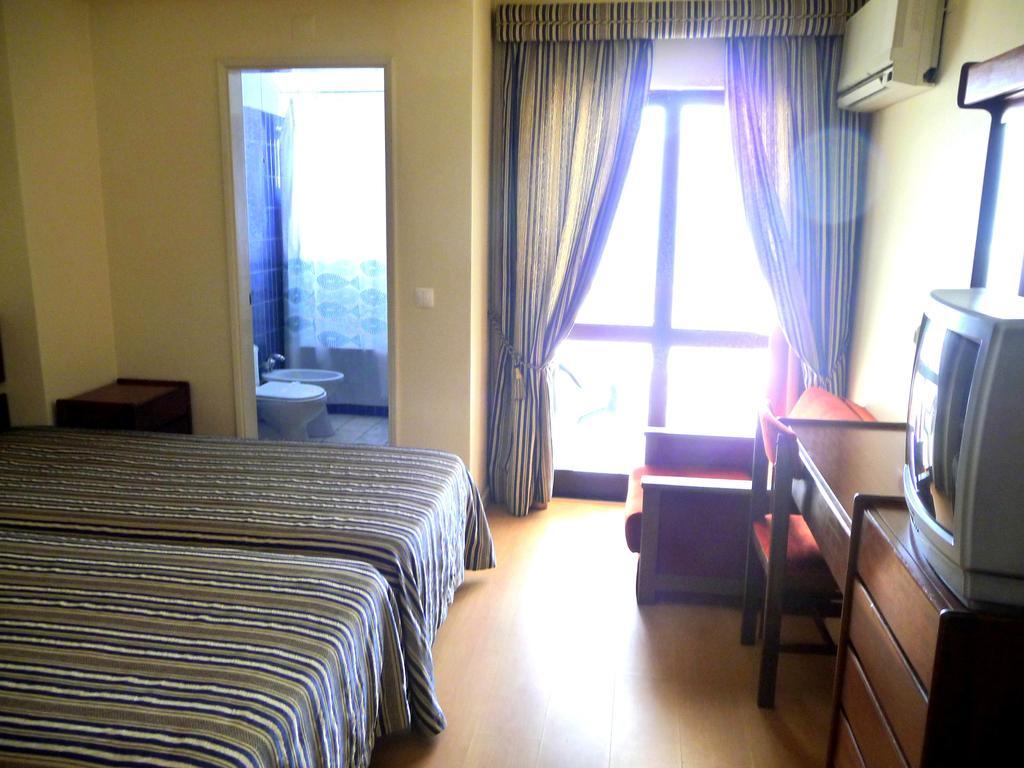 Hotel Tamargueira Figueira da Foz Szoba fotó